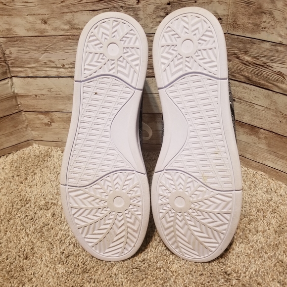 First Dance black/white converse look alikes with skull designs - Picture 6 of 6